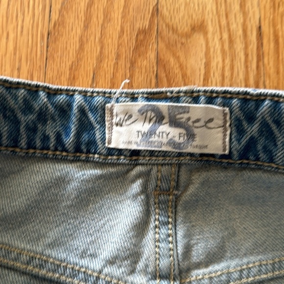 Free People sz 25 Desert Rose Jeans High Rise Straight Leg Embroidered Floral - Picture 6 of 9